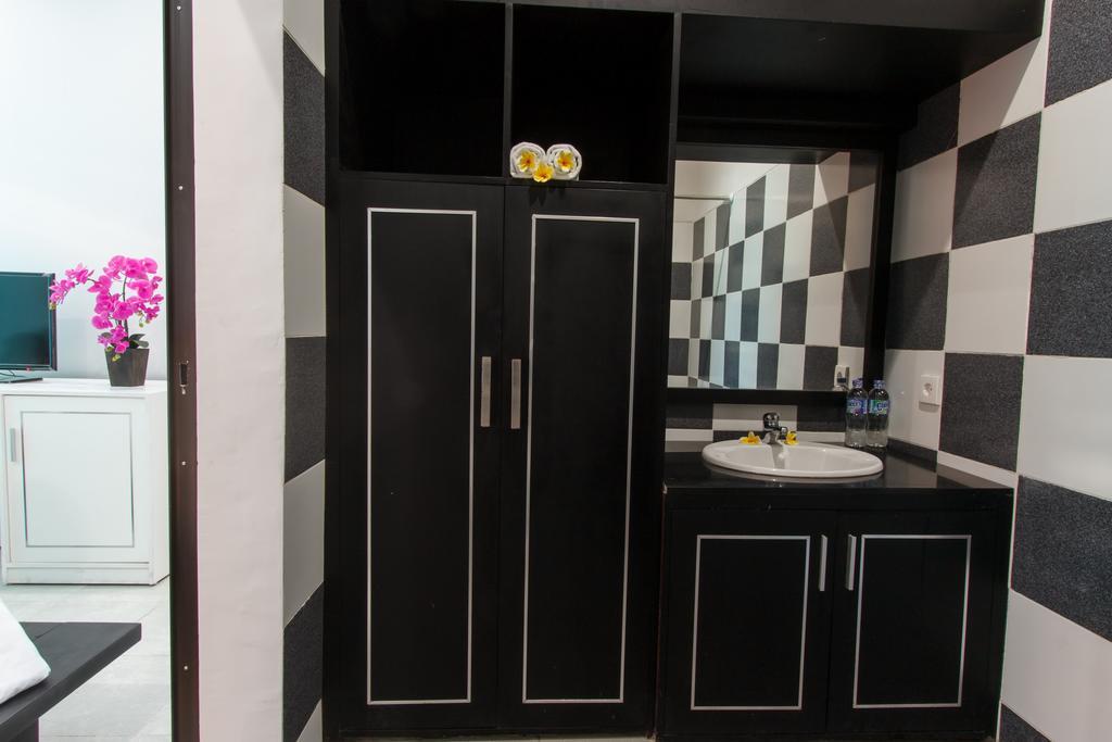 באלי Rabasta Mahayana Kuta Hotel מראה חיצוני תמונה