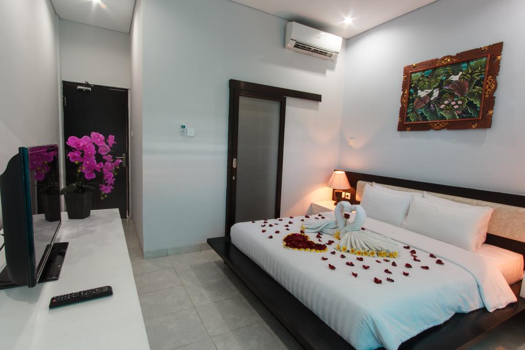 באלי Rabasta Mahayana Kuta Hotel מראה חיצוני תמונה